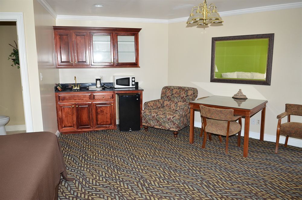 Winton Inn & Suites Barnwell Exteriör bild